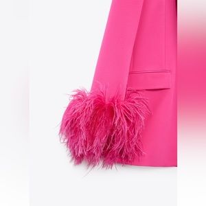 ZARA STRAIGHT CUT PINK FEATHER BLAZER